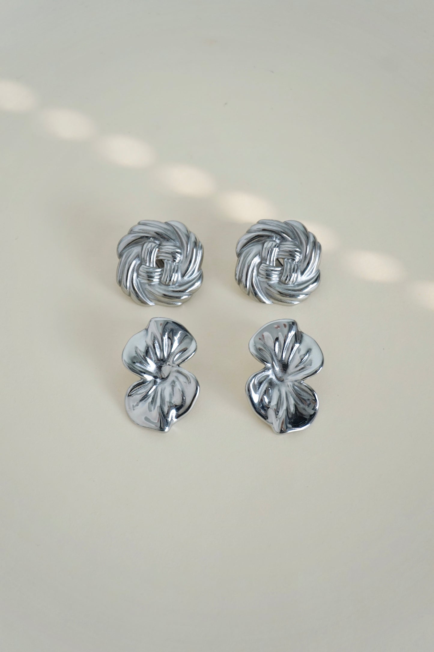 Knot Earrings in Silver