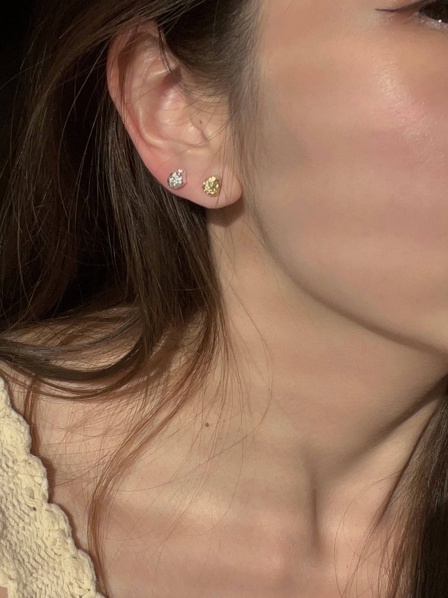 Pebble Studs in Gold