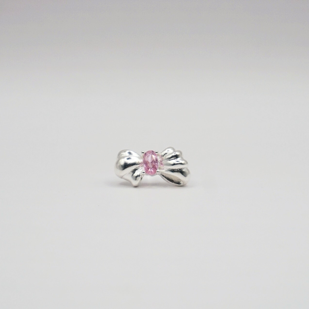 Bow Ear Cuff in Silver