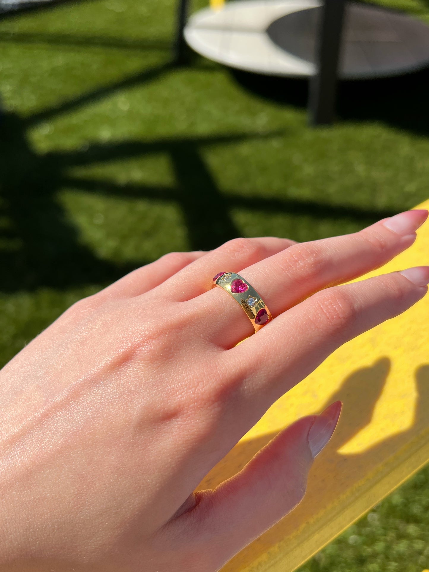 cute heart ring by third tone. kpop style. jewelry brands like mejuri. jewelry brands like ana luisa.
