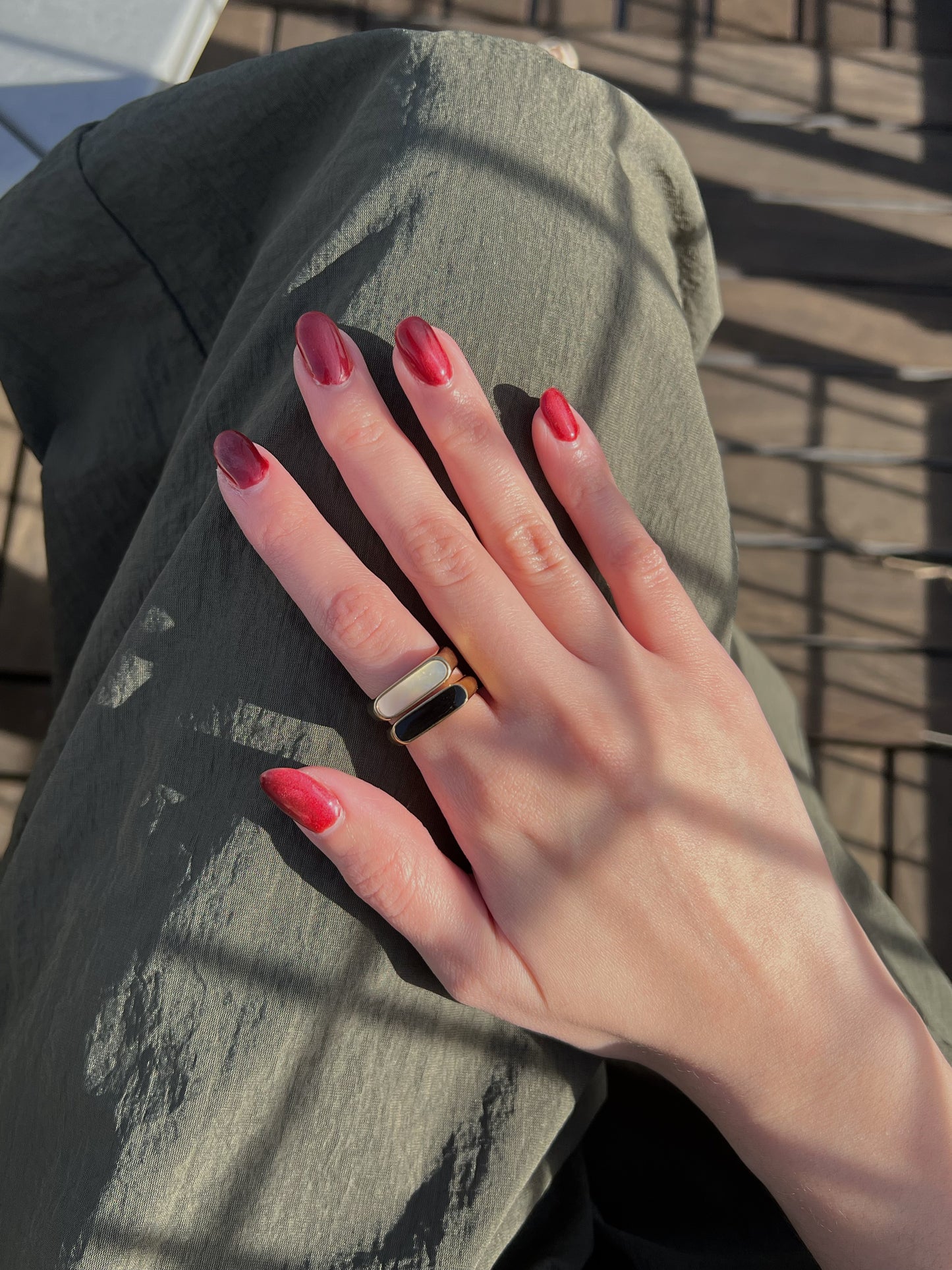 Iris Ring in Black