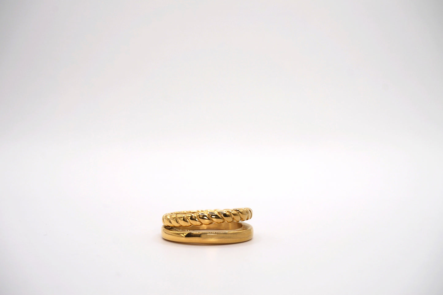 Twisted Double Ring