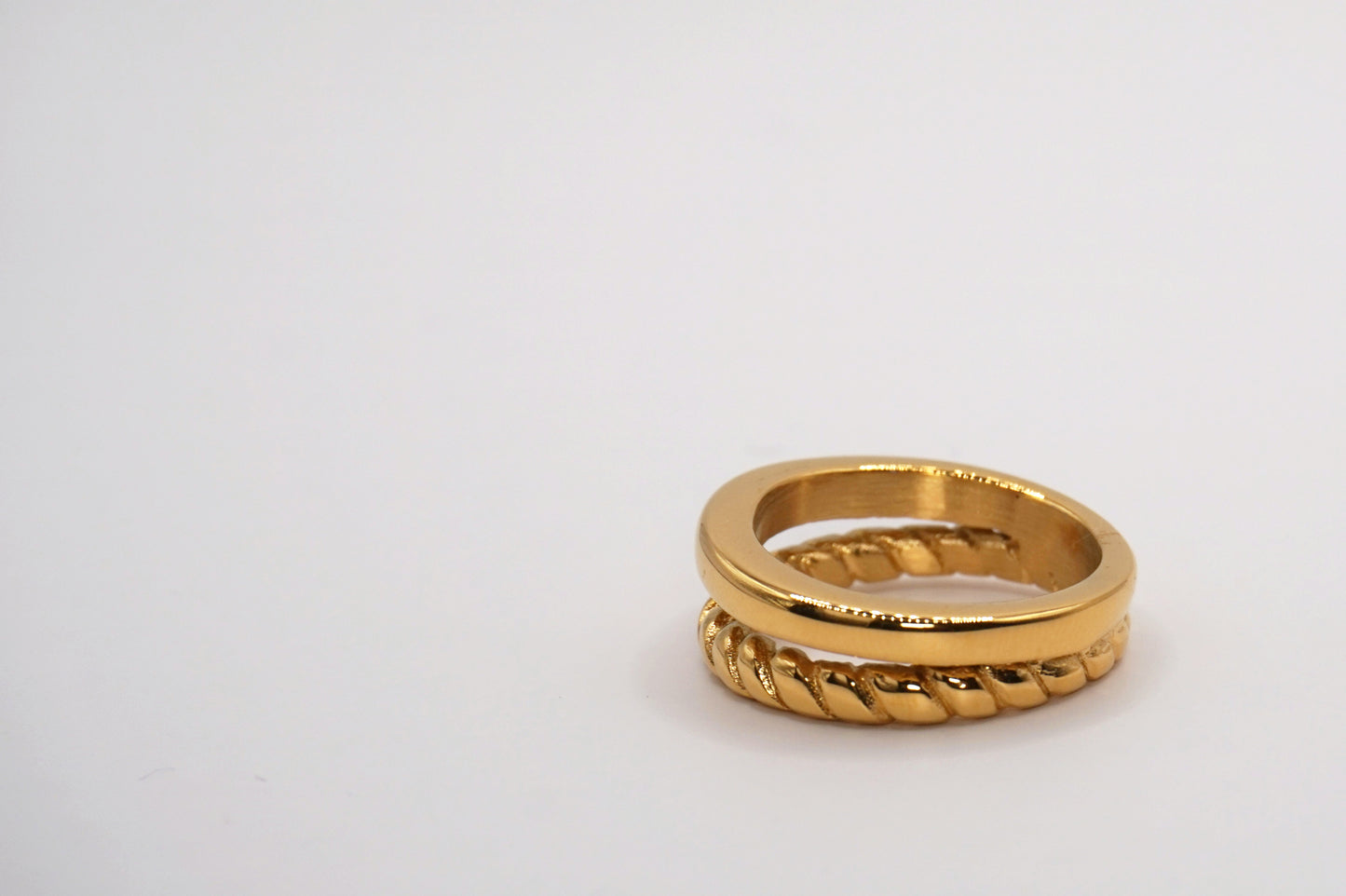 Twisted Double Ring