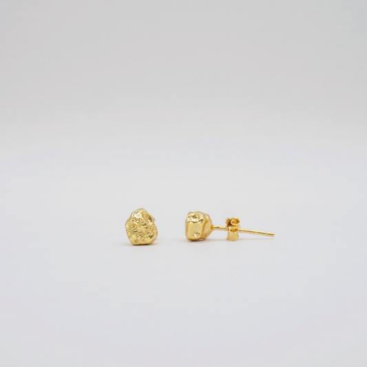 Pebble Studs in Gold