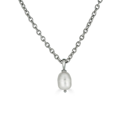 Pearl Pendant Necklace in Silver