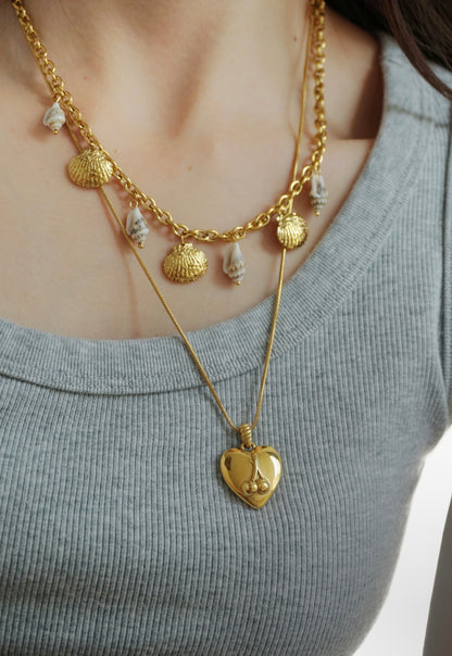 Shell Charm Necklace