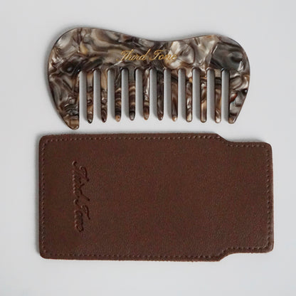 Mocha Acetate Comb with Leather Case