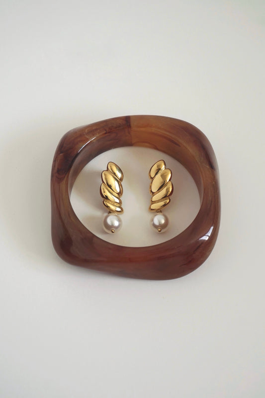 Wing Earrings in Gold