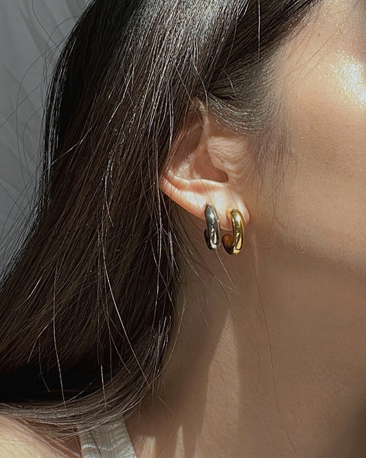 Elle Hoops in Gold