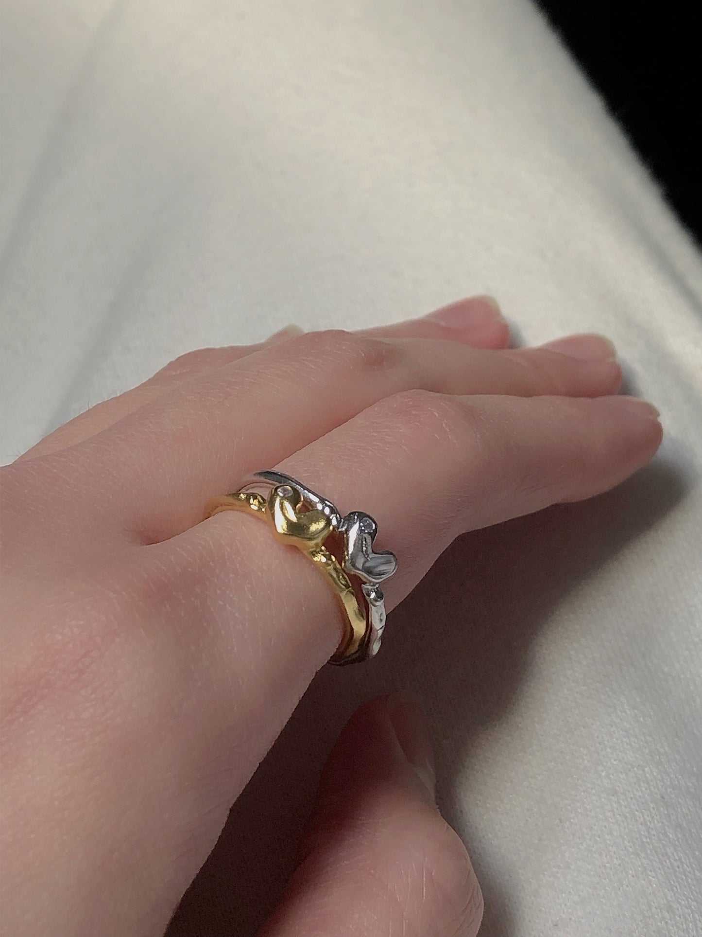Dainty heart ring in gold and silver.