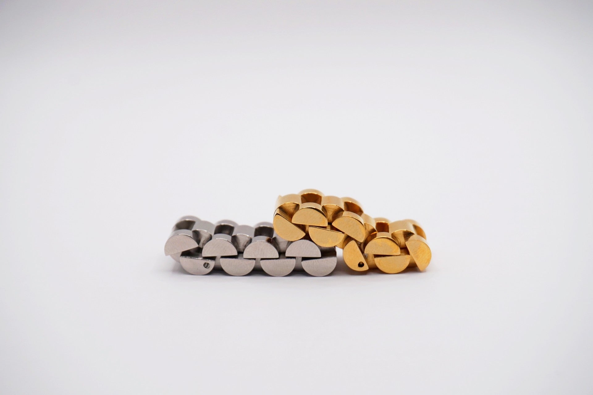 Trendy cuban chain ring in gold and silver by third tone jewelry